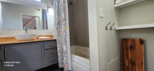 Fully Furnished Homes for 28-Night Minimum Stays